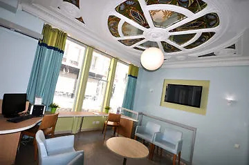 Saint Georges Lafayette Hotel